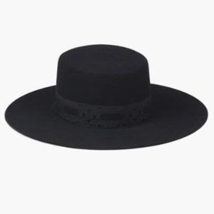 THE SIERRA This wide-brimmed boater hat